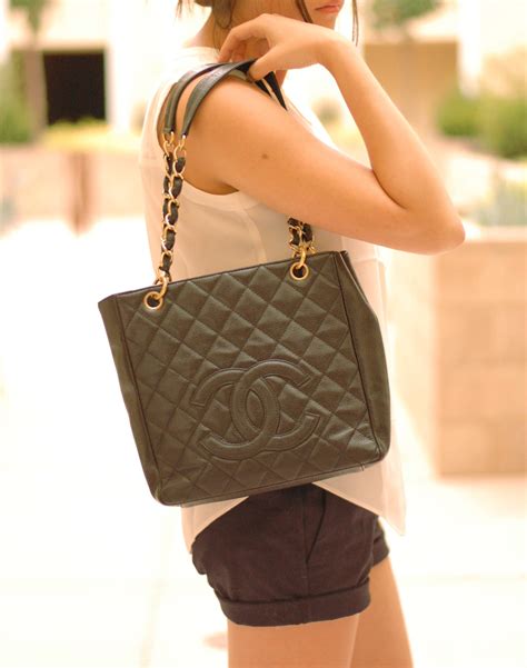 chanel pst petite shopping tote|chanel 31 large shopping bag.